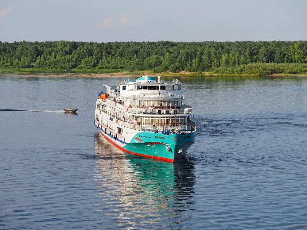 Круиз Казань – Пермь на теплоходе Юрий Никулин — фото 1