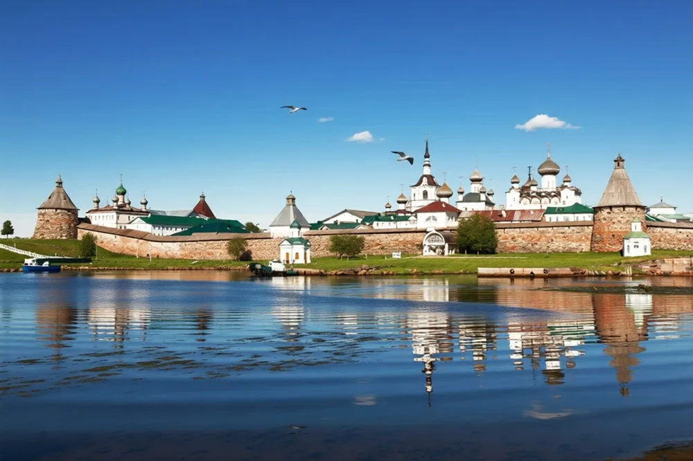 Круиз Москва – Кижи – Соловецкие острова (2 дня) – Петрозаводск (2 дня) – Санкт-Петербург на теплоходе Александр Пушкин — фото 3